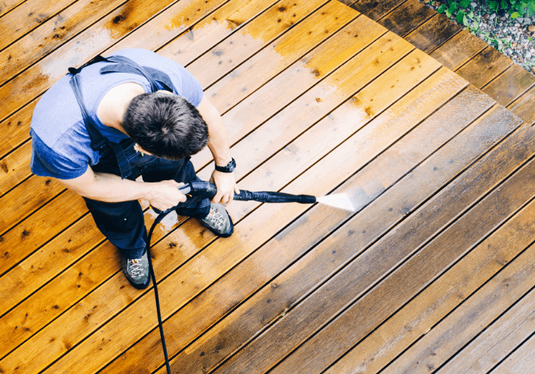 auckland-pressure-washing-service-deck-cleaning-1